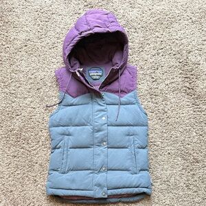 Patagonia Women’s Two-Tone (charcoal grey/dark purple) Hooded Vest, Sz. XS